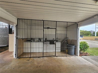 19600 SW 110th Ct unit 113, Cutler Bay, FL 33157 - photo 5