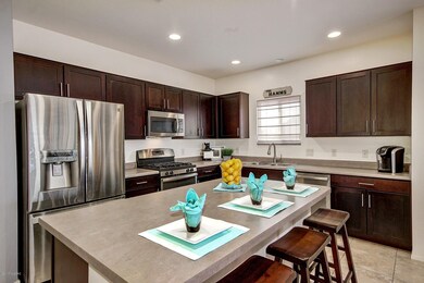 Modern, Sleek Kitchen