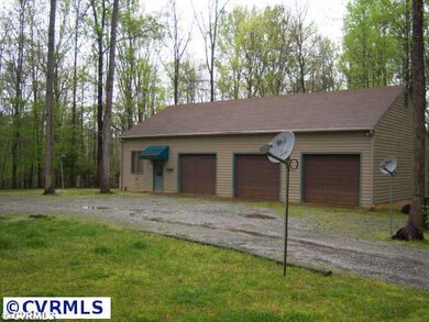 Parking Lot/Garage