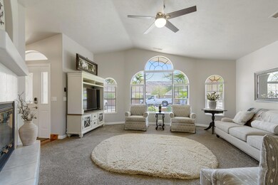 Listing_832404_Photo_3