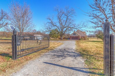 Fully electric gate with new electronics/equipment