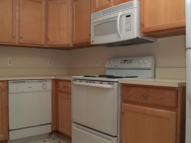 2794 Barclay Way, Ann Arbor, MI 48105 - photo 3