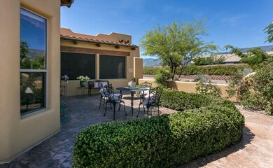 003_Courtyard Patio