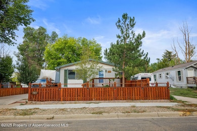 562 Rose St, Craig, CO 81625 - photo 2