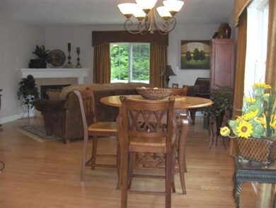 804 Royale Ct, Troy, NY 12180 - photo 7