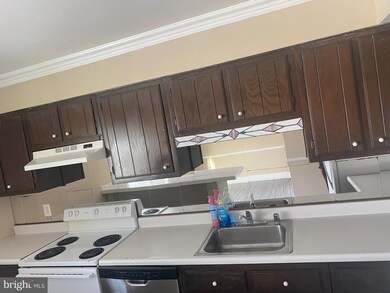 1373 Harford Square Dr, Edgewood, MD 21040 - photo 6