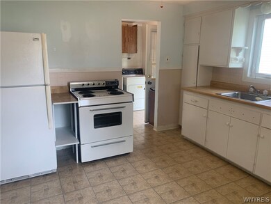 194 Oelkers St, North Tonawanda, NY 14120 - photo 6