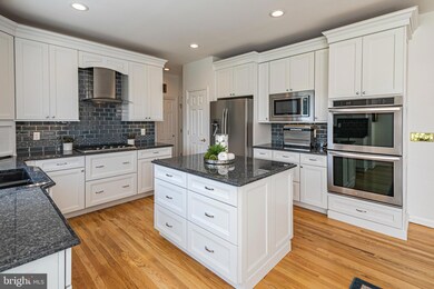 6 Aronimink Ct, Skillman, NJ 08558 - photo 4