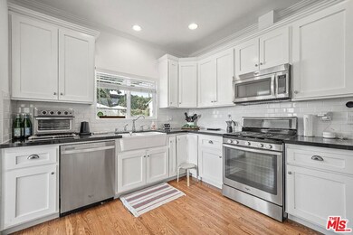 2331 Hillcrest Dr, Los Angeles, CA 90016 - photo 6