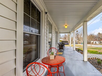 712 Brookshire St, Asheville, NC 28803 - photo 4