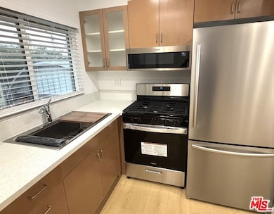 2115 Venice Blvd unit 1/2, Los Angeles, CA 90006 - photo 4