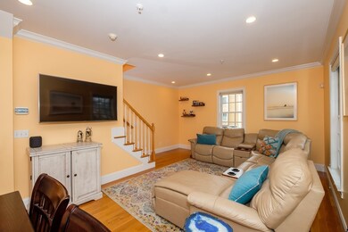 426 Main St unit One, Waltham, MA 02452 - photo 5
