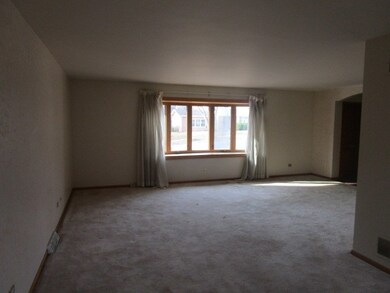 2500 University Ave, Waukegan, IL 60085 - photo 4