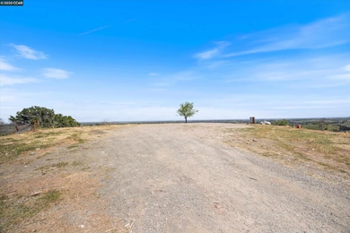 7771 W Ranch Ln, Vacaville, CA 95688 - photo 4