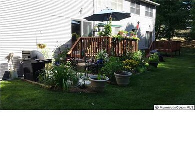 154 Northampton Dr unit N154, Holmdel, NJ 07733 - photo 2