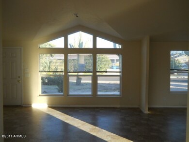 023-381701 Living Room 4
