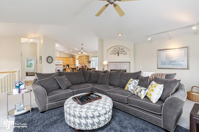 Living Room 20190520-DW-42784-FULL