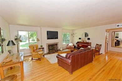 304 Osborne Rd, Albany, NY 12211 - photo 4