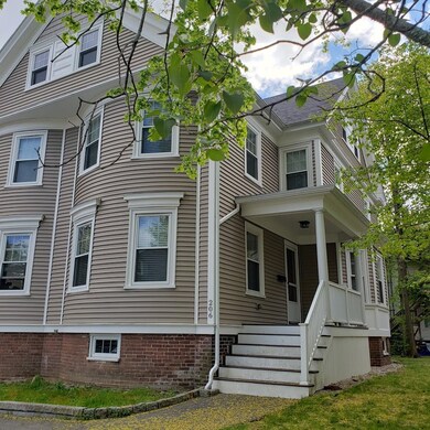 206 Rockland St, Portsmouth, NH 03801 - photo 3