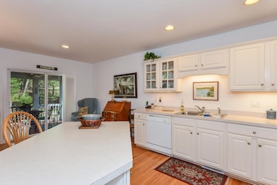 018-Kitchen-4104042-large