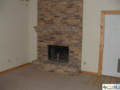 105 Elm Hill Ct, San Marcos, TX 78666 - photo 2