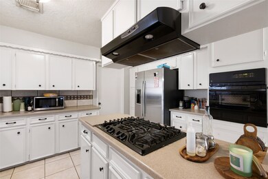 4205 Lariat Dr, Baytown, TX 77521 - photo 5