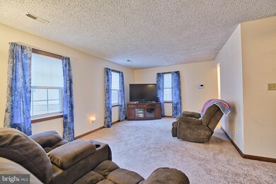 22412 Greenview Ct, Great Mills, MD 20634 - photo 5