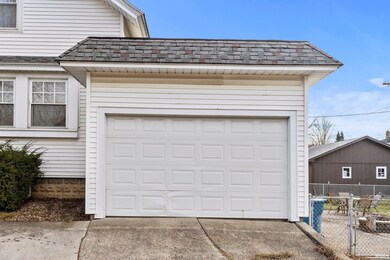 403 E 7th St, Auburn, IN 46706 - photo 4