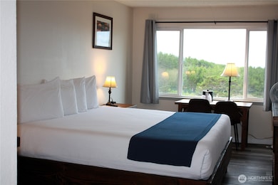 710 S Hancock Ave unit 216, Westport, WA 98595 - photo 4