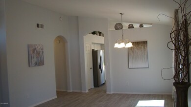 861 S Ithica St, Chandler, AZ 85225 - photo 4