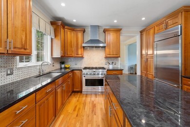 37 Glen Rd, Hopkinton, MA 01748 - photo 5