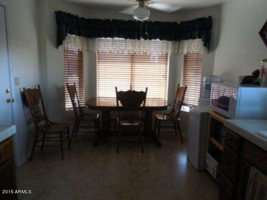 Kitchen Eating Area