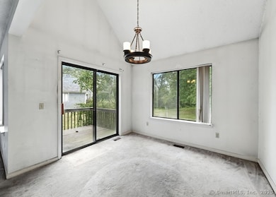 6 Wild Rose Ct unit 6, Bloomfield, CT 06002 - photo 4