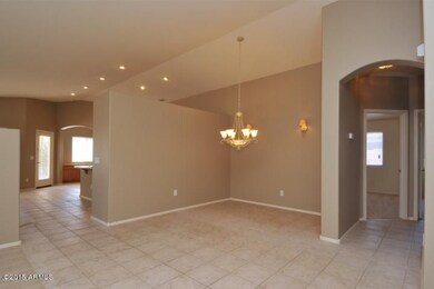 03-4073 E Stable Ct-DR-Hall