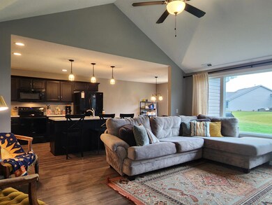 13486 Saddle Creek Ln, Grabill, IN 46741 - photo 4