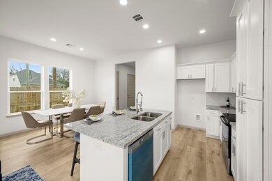 2121 Esther Dr, Houston, TX 77088 - photo 5