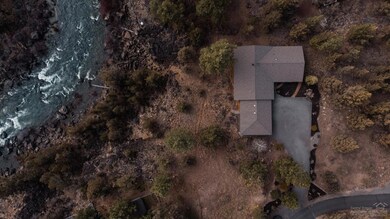 63293 Cherokee Ln, Bend, OR 97701 - photo 3