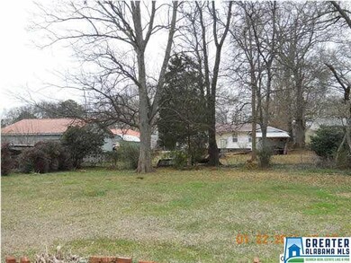I HAVE A GREAT LEVEL FENCED BACKYARD - BEAUTIFUL F