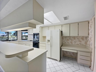 5506 Echo Pines Cir W, Fort Pierce, FL 34951 - photo 3