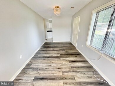 18212 Possum Point Rd unit 1, Dumfries, VA 22026 - photo 3