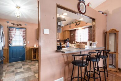 Dining into Kitchen