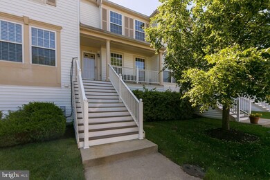 1708 Fallowfield Ct, Crofton, MD 21114 - photo 2