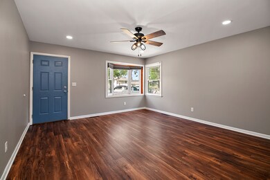 289 N Jackson Ave, Bradley, IL 60915 - photo 5