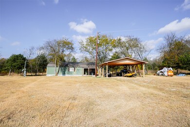 452 S 1st St, Point, TX 75472 - photo 4
