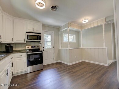 767 W Commerce St, Hernando, MS 38632 - photo 7