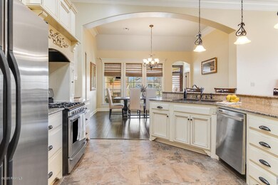 325 La Villa Circle-8