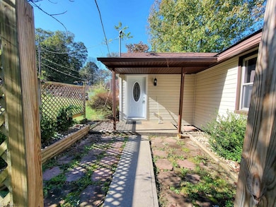 2421 Husky Hwy, Fairmont, WV 26554 - photo 3