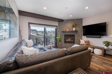 Gas fireplace
