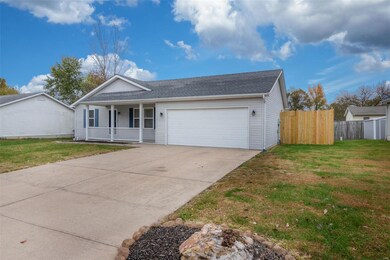 557 Huntleigh Ct, Farmington, MO 63640 - photo 2