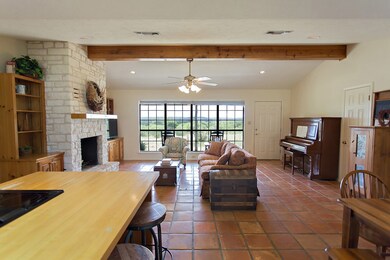 226 Mourning Dove Ln, Fredericksburg, TX 78624 - photo 4